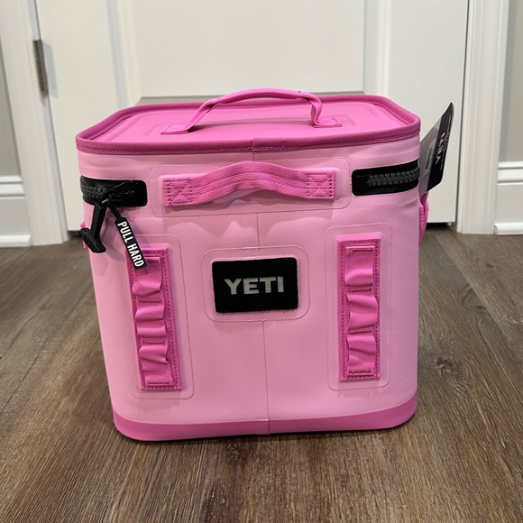 NWT Yeti Hopper Flip 13 Soft Cooler Power Pink Limited Edition - Picture 3 of 5